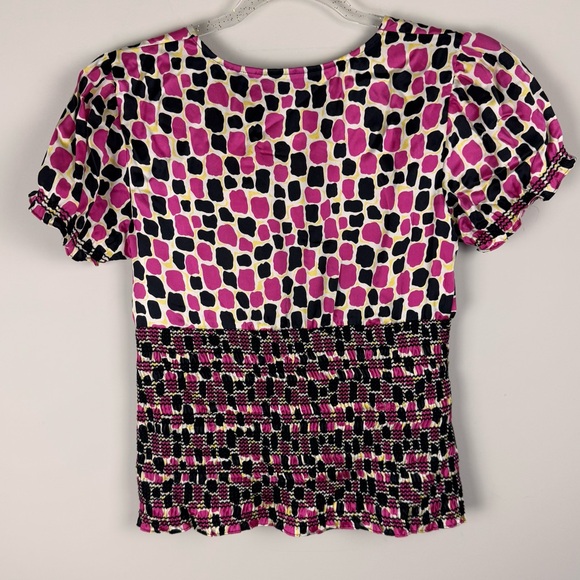 INC International Concepts Silk Blouse Sz 6 Smocked V-Neck‎  Giraffe Pattern - Picture 11 of 14